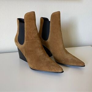Kendall and Kylie Finley Chelsea heeled boot
